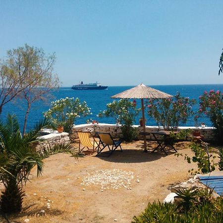 Agriolykos Pension Ágios Kírykos Buitenkant foto