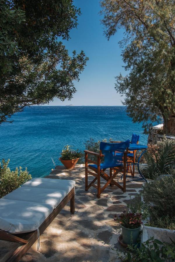 Agriolykos Pension Ágios Kírykos Buitenkant foto