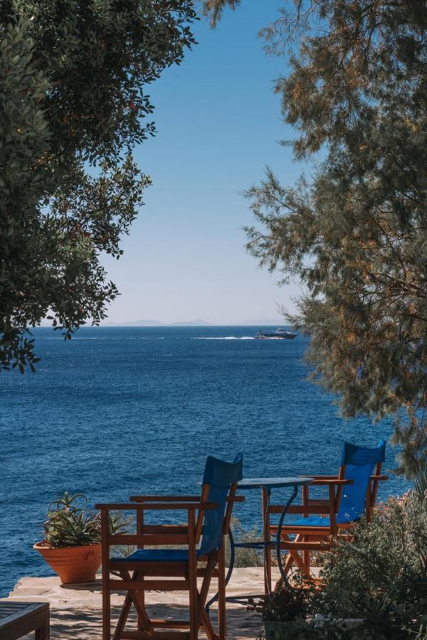 Agriolykos Pension Ágios Kírykos Buitenkant foto