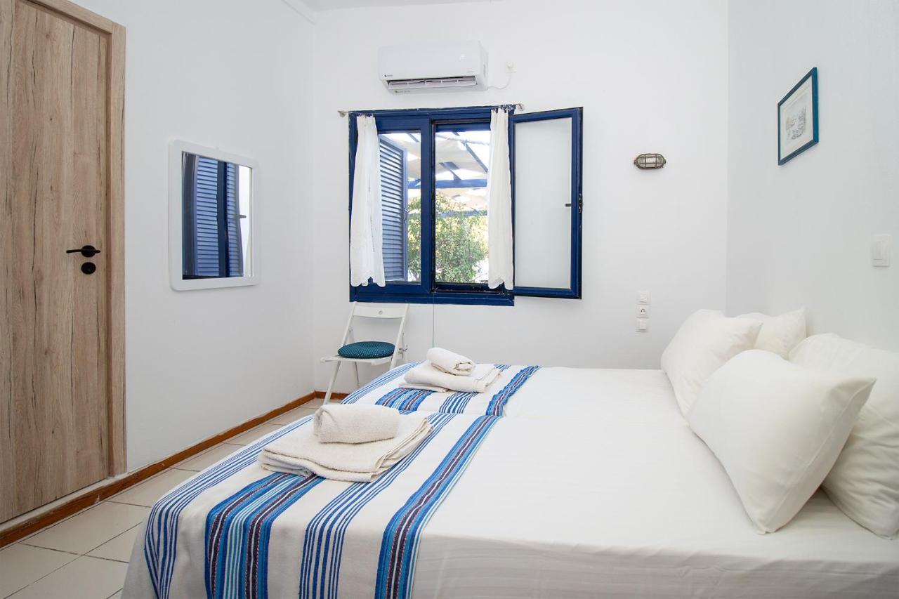Agriolykos Pension Ágios Kírykos Buitenkant foto