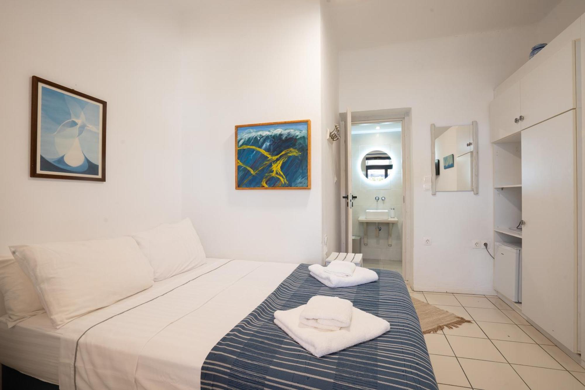 Agriolykos Pension Ágios Kírykos Buitenkant foto