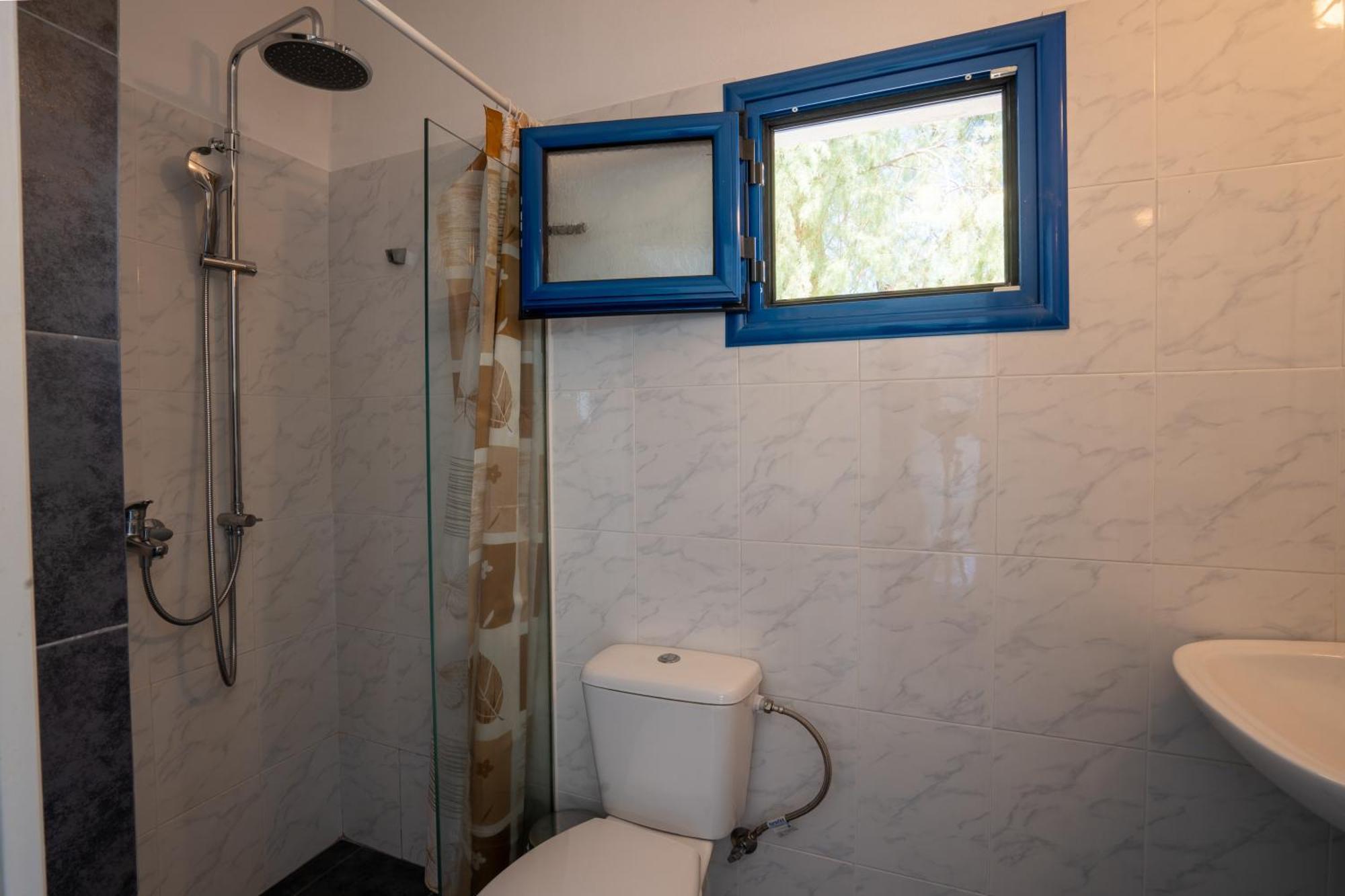 Agriolykos Pension Ágios Kírykos Buitenkant foto