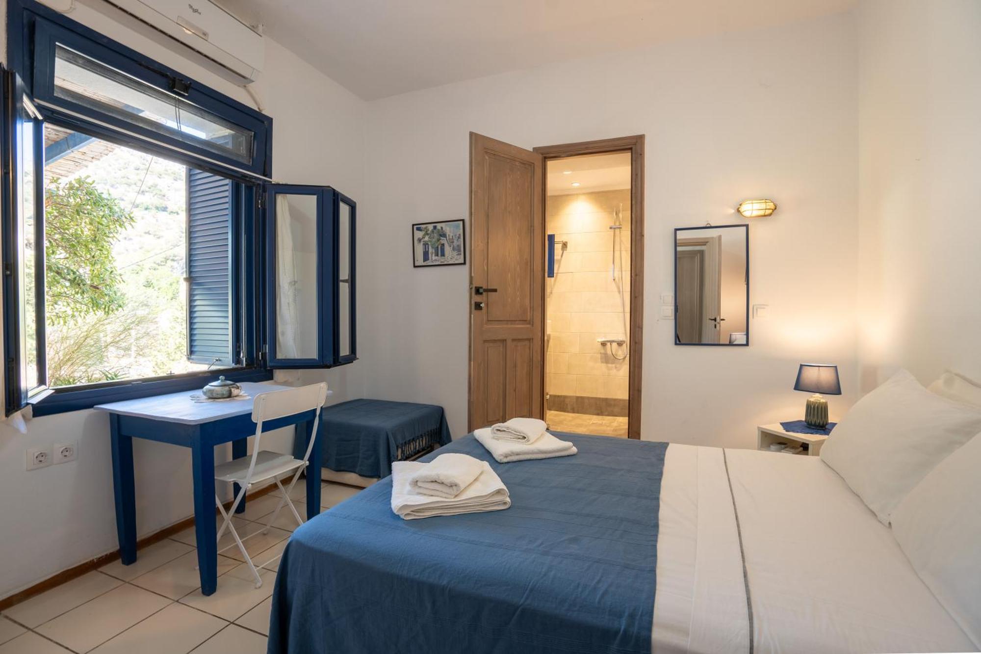 Agriolykos Pension Ágios Kírykos Buitenkant foto