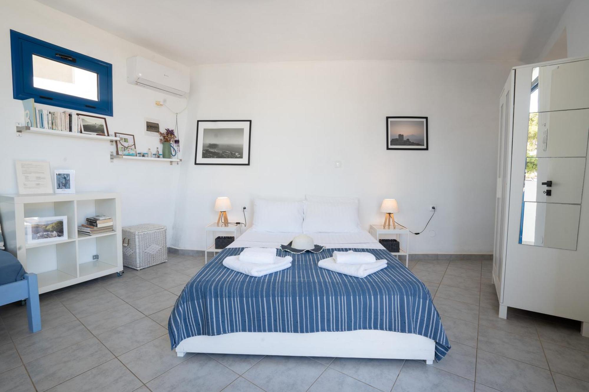 Agriolykos Pension Ágios Kírykos Buitenkant foto