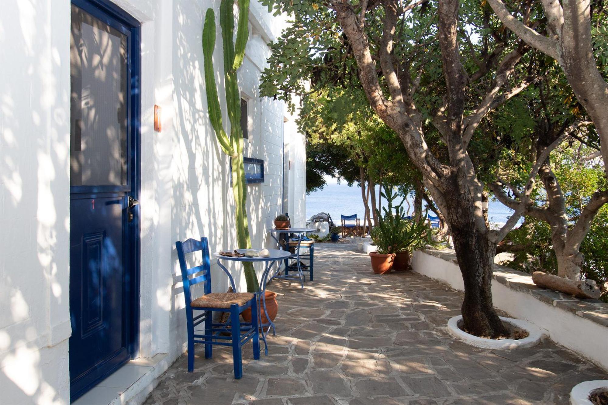 Agriolykos Pension Ágios Kírykos Buitenkant foto